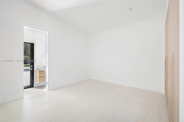 8800 SW 118th St, Miami, FL 33176