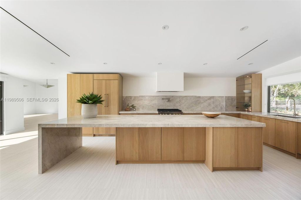 8800 SW 118th St, Miami, FL 33176