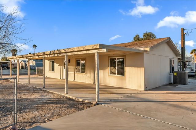 1405 E Pearl Circle, Fort Mohave, AZ 86426