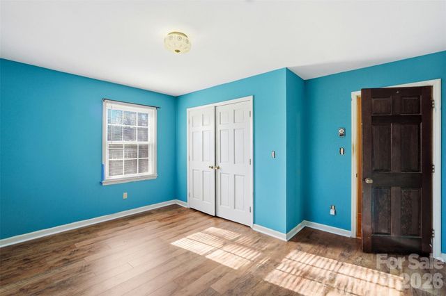 324 Pawley Drive, Charlotte, NC 28214