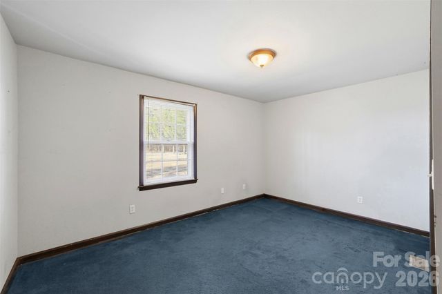 324 Pawley Drive, Charlotte, NC 28214