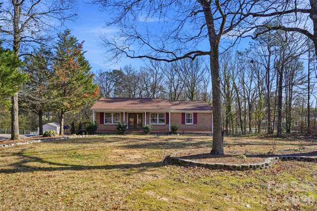 324 Pawley Drive, Charlotte, NC 28214