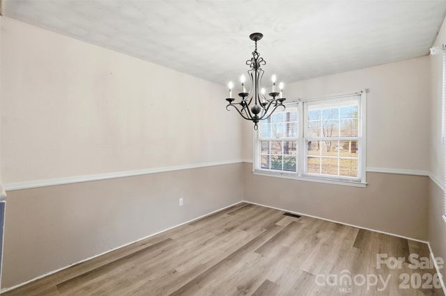 324 Pawley Drive, Charlotte, NC 28214