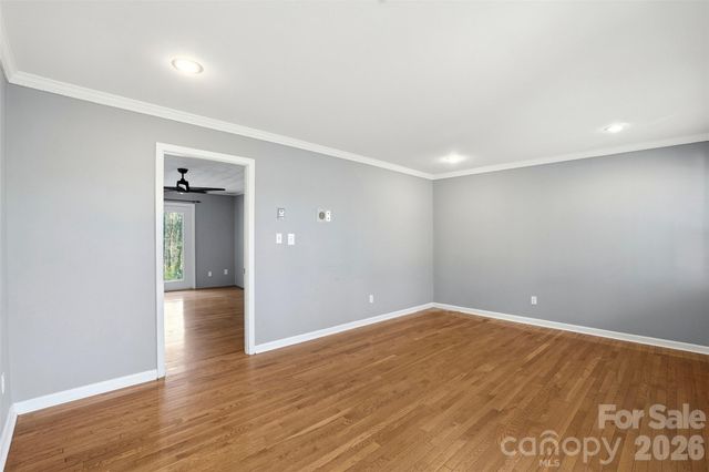 324 Pawley Drive, Charlotte, NC 28214