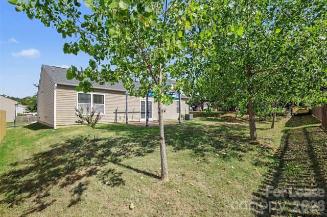 1820 Meadow Crossing Drive, Huntersville, NC 28027