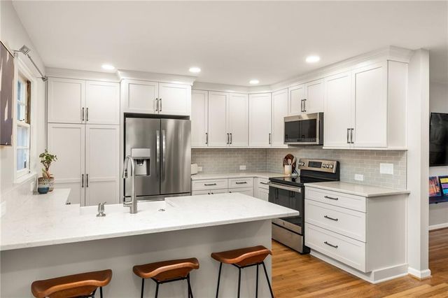 811 Whelchel Drive, Decatur, GA 30033