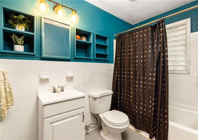 811 Whelchel Drive, Decatur, GA 30033