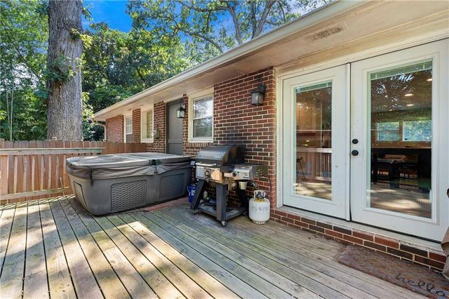 811 Whelchel Drive, Decatur, GA 30033