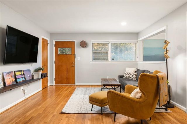 811 Whelchel Drive, Decatur, GA 30033