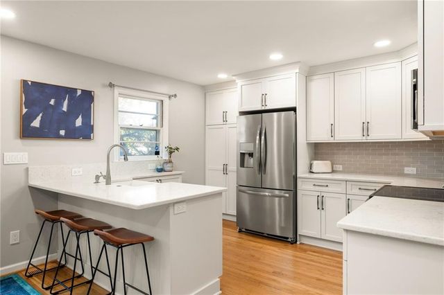 811 Whelchel Drive, Decatur, GA 30033