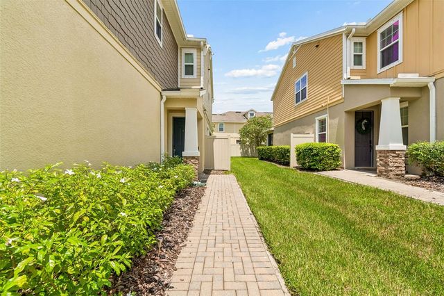 18907 CORNUTA STREET, Lutz, FL 33558
