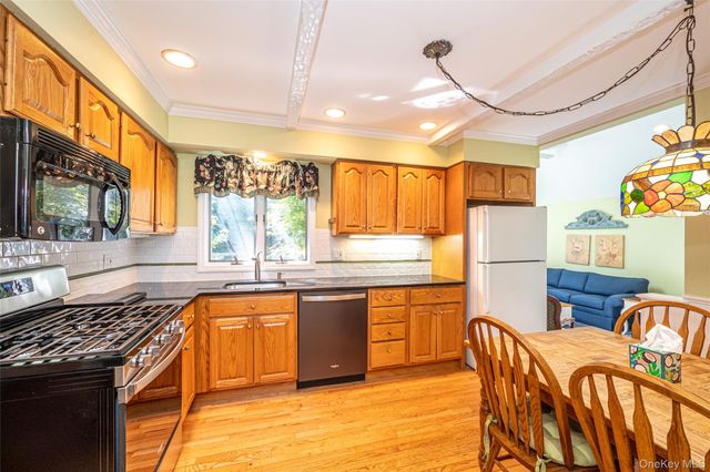 40 Somerset Drive, Commack, NY 11725