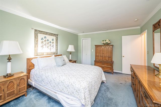 40 Somerset Drive, Commack, NY 11725