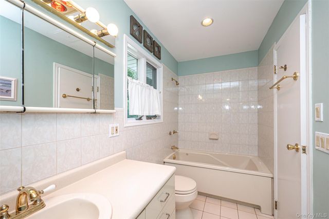 40 Somerset Drive, Commack, NY 11725