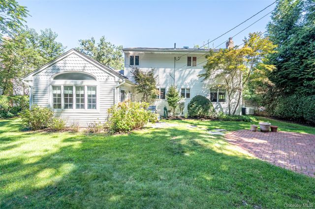 40 Somerset Drive, Commack, NY 11725