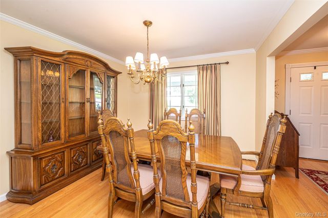 40 Somerset Drive, Commack, NY 11725
