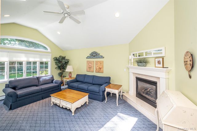 40 Somerset Drive, Commack, NY 11725