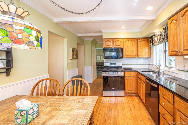 40 Somerset Drive, Commack, NY 11725