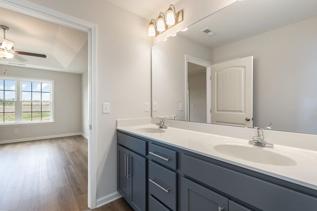 24 Bennington Ct, Georgetown, SC 29440