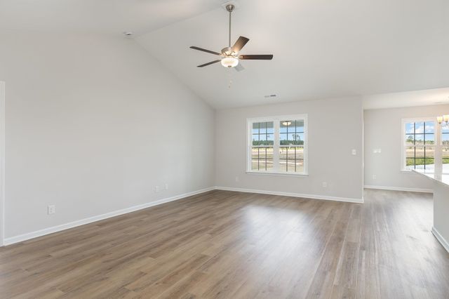 24 Bennington Ct, Georgetown, SC 29440