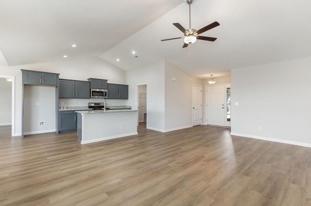 24 Bennington Ct, Georgetown, SC 29440