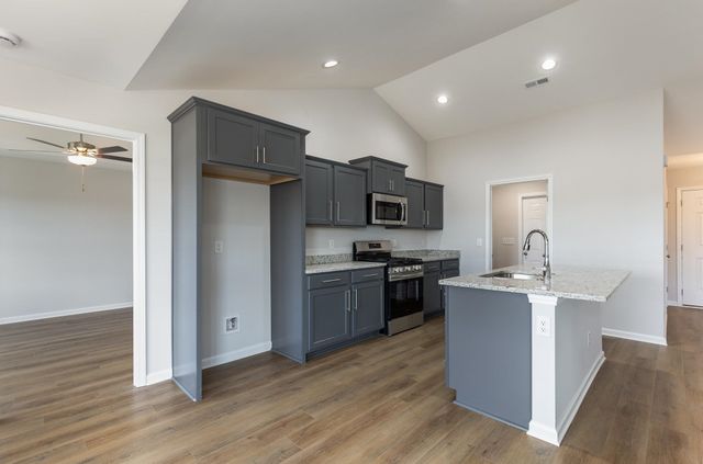 24 Bennington Ct, Georgetown, SC 29440