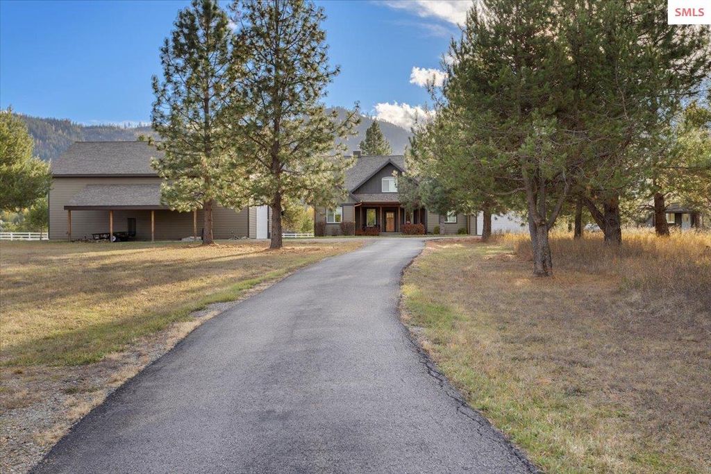 2380 Dufort Rd, Sagle, ID 83860 photo 2