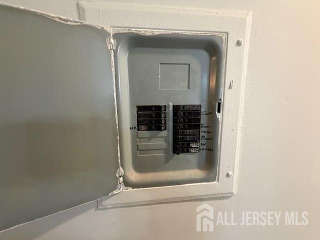 432 College Drive 432, Edison, NJ 08817