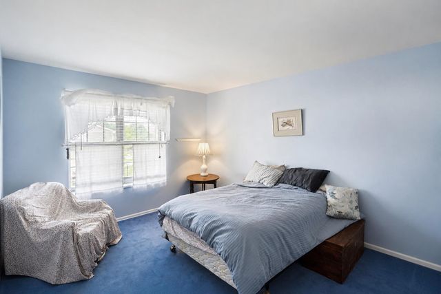 39762 Village Wood Circle, Novi, MI 48375