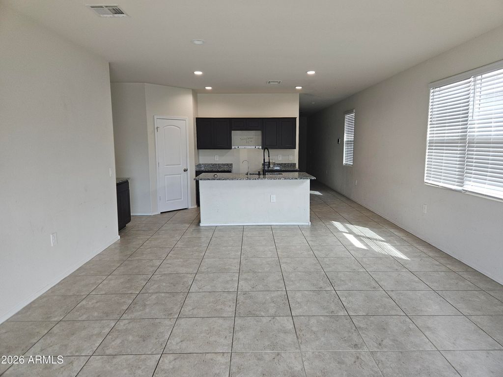 18102 N DIEGO Way, Maricopa, AZ 85138 — photo 4