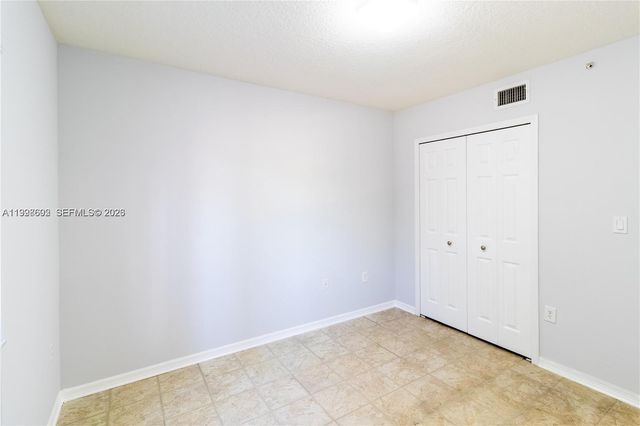 22801 SW 88th Pl 204, Cutler Bay, FL 33190
