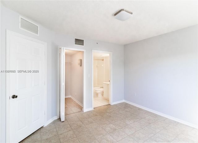 22801 SW 88th Pl 204, Cutler Bay, FL 33190