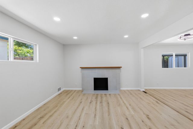 9500 Shoshone Road NE, Albuquerque, NM 87111