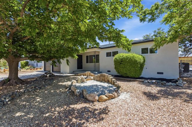 9500 Shoshone Road NE, Albuquerque, NM 87111