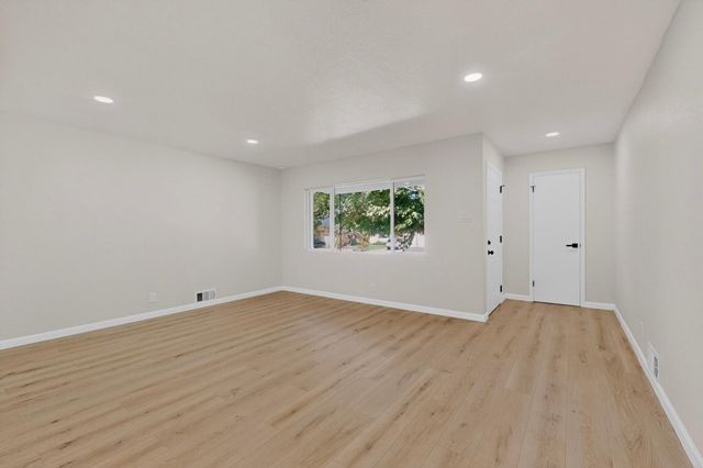 9500 Shoshone Road NE, Albuquerque, NM 87111