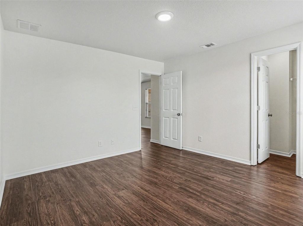 Image 13 of property listing at 15260 PERDIDO DRIVE, Orlando, FL 32828