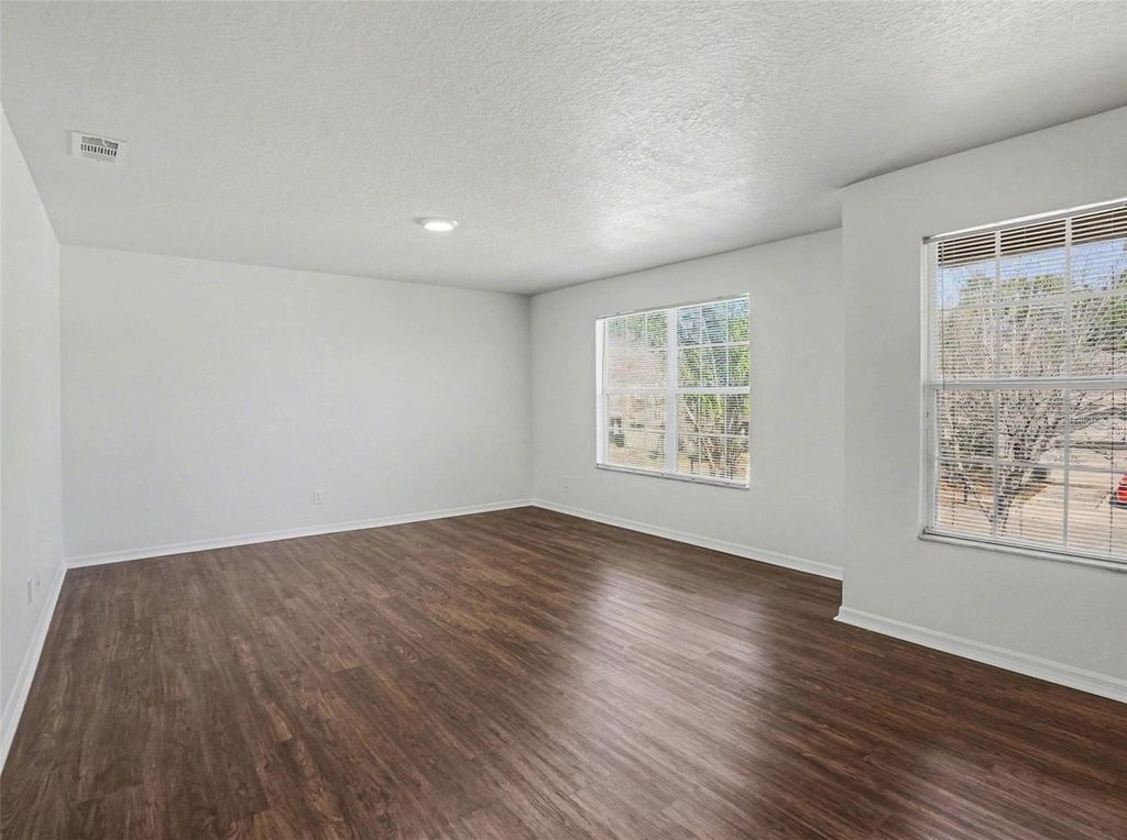 Image 7 of property listing at 15260 PERDIDO DRIVE, Orlando, FL 32828