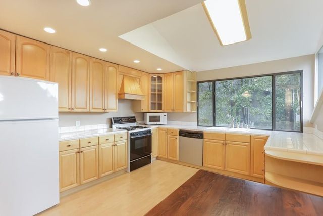 3087 Balearic Drive SE, Marietta, GA 30067