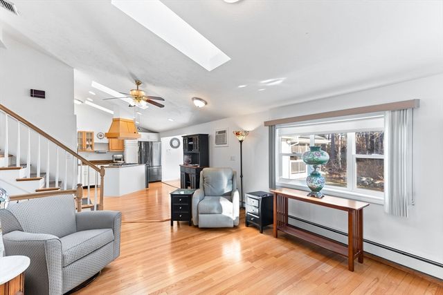 860 Washington St, Easton, MA 02375