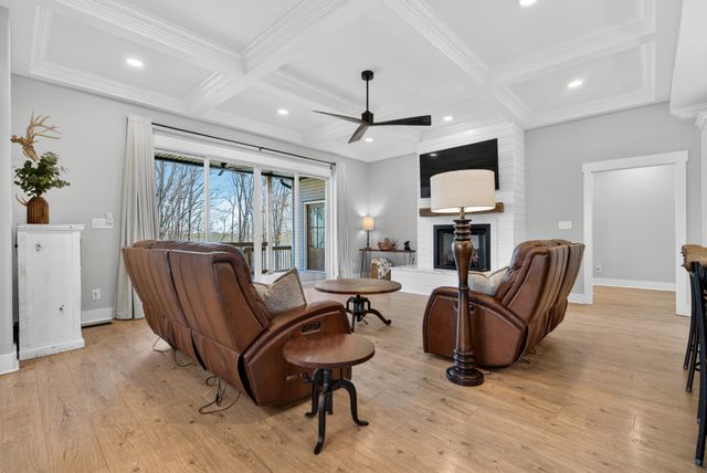 2862 Benton Ridge Rd, Palmyra, TN 37142