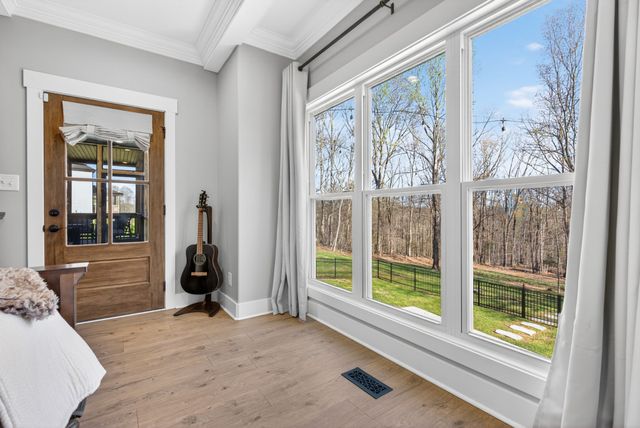 2862 Benton Ridge Rd, Palmyra, TN 37142