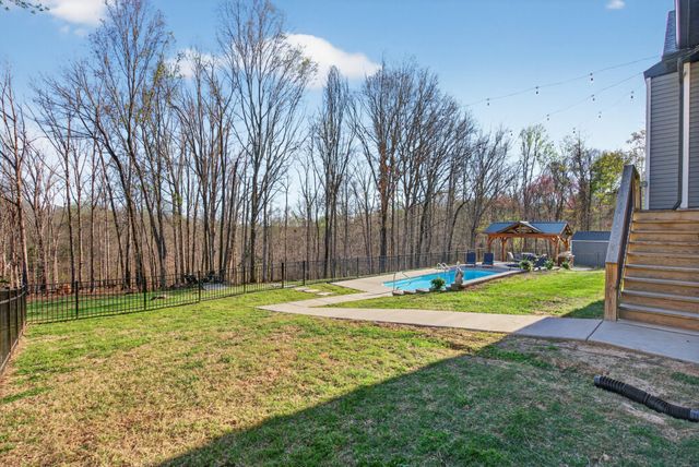 2862 Benton Ridge Rd, Palmyra, TN 37142