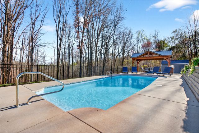 2862 Benton Ridge Rd, Palmyra, TN 37142