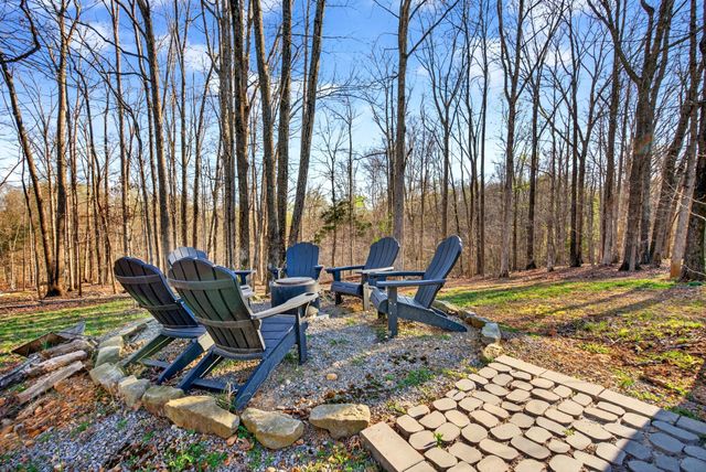 2862 Benton Ridge Rd, Palmyra, TN 37142