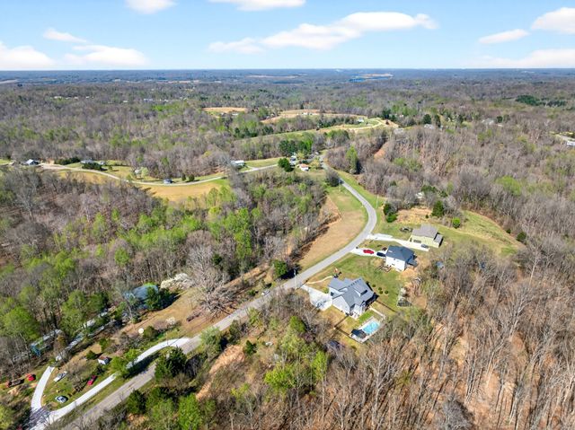 2862 Benton Ridge Rd, Palmyra, TN 37142