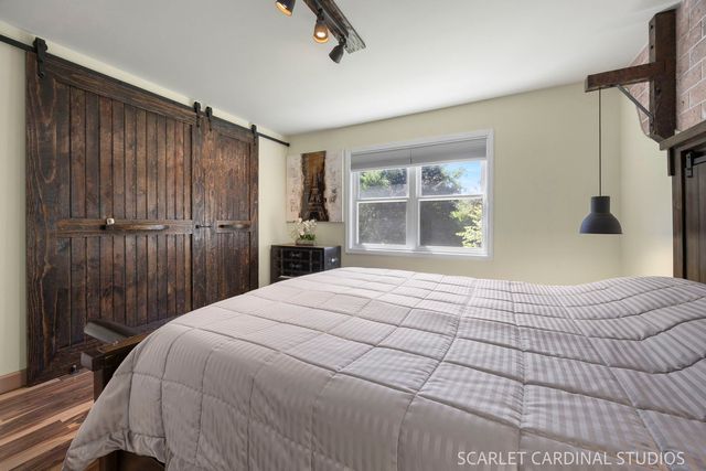 424 Kensington Court, Naperville, IL 60563