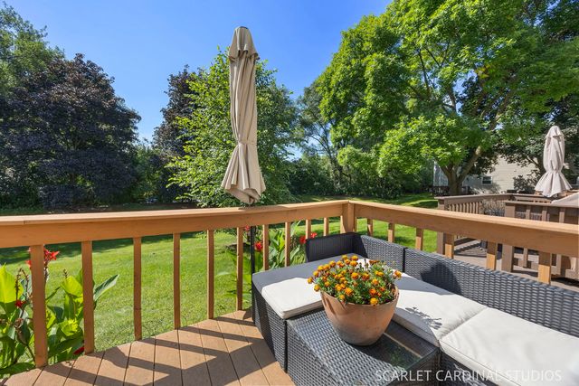 424 Kensington Court, Naperville, IL 60563