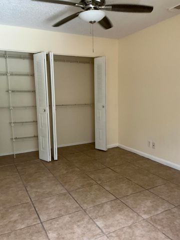 2820 Stoneway Lane, Fort Pierce, FL 34982