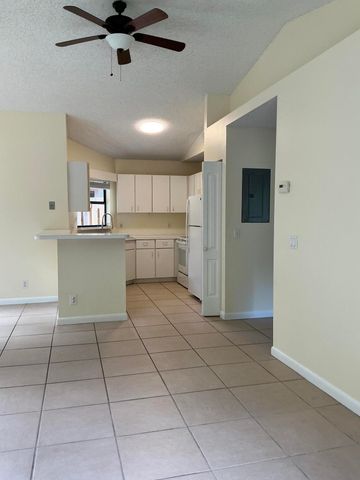 2820 Stoneway Lane, Fort Pierce, FL 34982