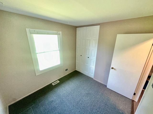 1015 Hastings Lane, Hanover Park, IL 60133